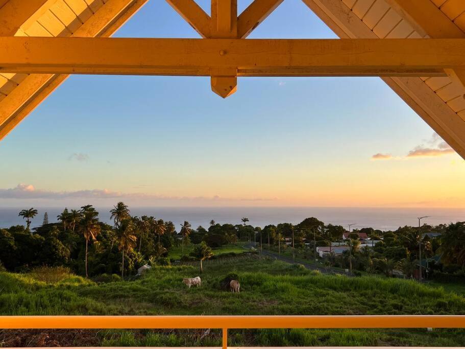 Kanoa Lodge Piscine Et Vue Mer Сент-Клод Екстер'єр фото